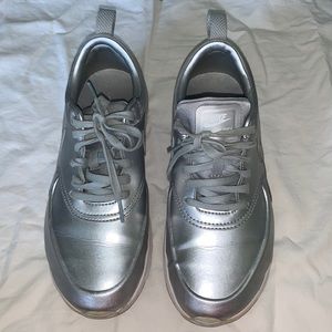 Nike Air Max Thea in Silver